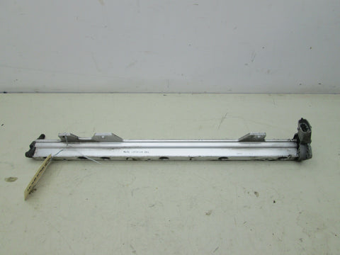 Volvo S60 XC90 fuel rail without injectors 8658591