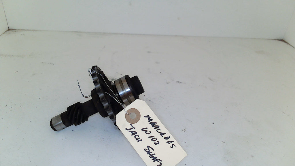 Mercedes 190e W102 Eng. Timing Chain Distributor Driveshaft (USED