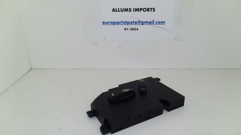 Volvo S40 Left Seat Switch Module 30669108 (USED)