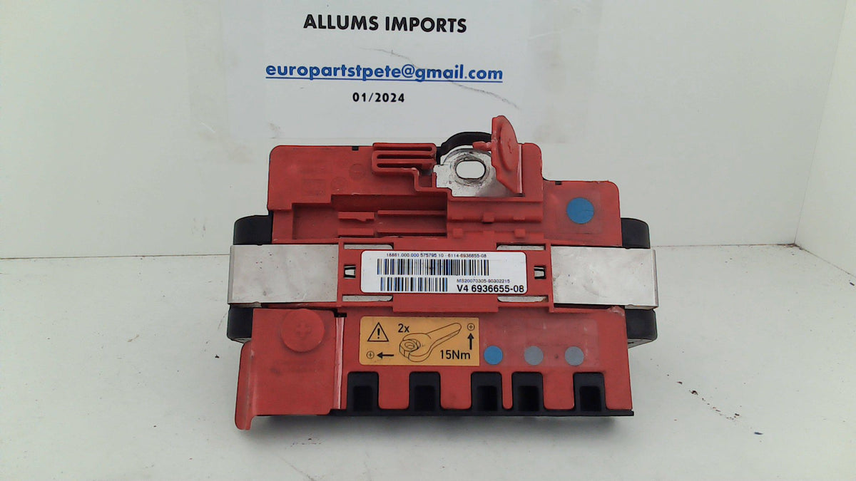 BMW E90 328i 335i 323i 06-11 Power Distribution Box Positive battery V ...