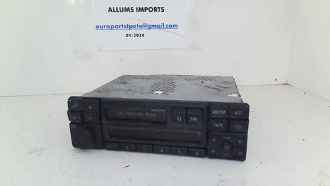 Mercedes W140 W210 Factory Radio 0038206086 #4 (USED) PARTS ONLY)