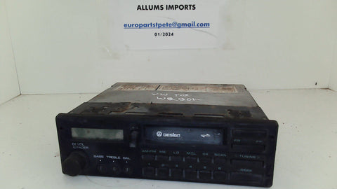 Vintage Volkswagen Fox Radio 000035188 (USED) (PARTS ONLY)