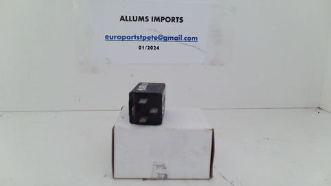 Jaguar XJS Relay Hella 4DB00342503 (USED)