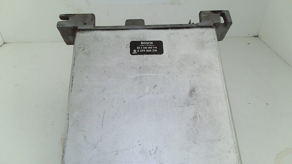 Volkswagen Vanagon 80-82 ECU ECM Engine Control Module 0280000178 0399 ...