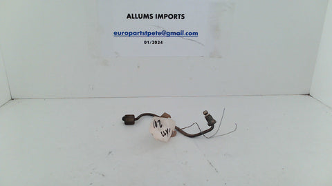 Mercedes W201 w/102 Fuel Line Distributor #4 Cylinder (USED)