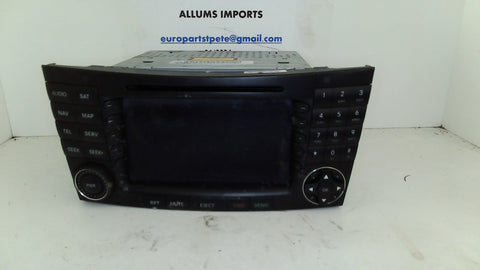 Mercedes W211 E320 E350 E500 Factory Radio 2118276342 PARTS ONLY (USED)