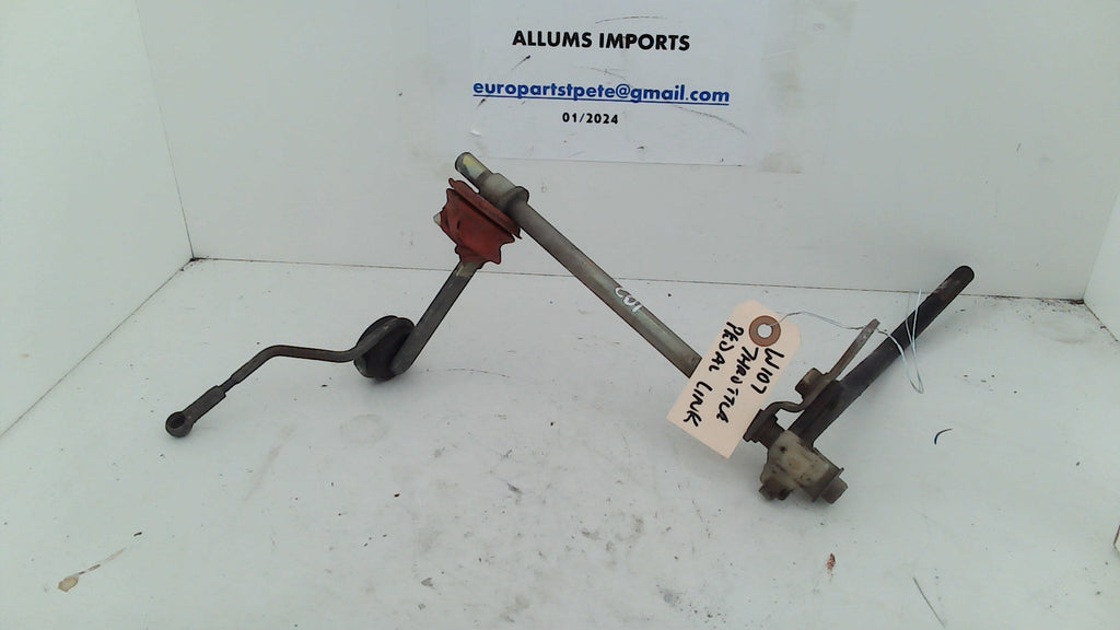 pedal linkage Mercedes R107 W107 Accelerator Throttle Pedal Linkage (USED) – Allums Imports
