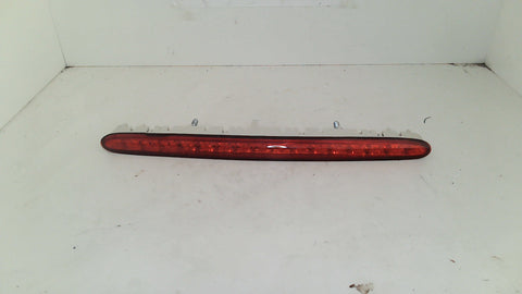 Mercedes W209 CLK350 CLK500 03-09 CLK Center Third Brake Light 2098201056 (USED)