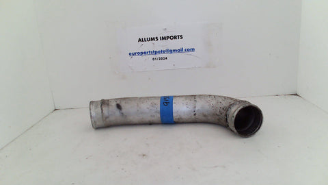 Volvo V70 S70 C70 02-05 Inner Cooler Air Inlet Pipe 9155882 B (USED)