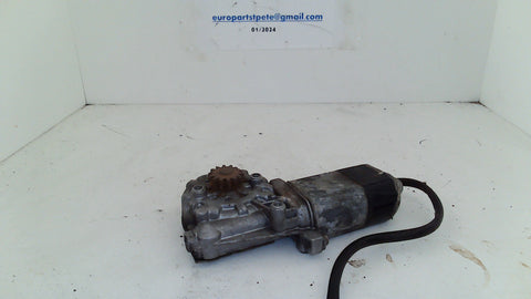Mercedes W126 Left Front Window Motor 14 Tooth 0018204242 (USED)