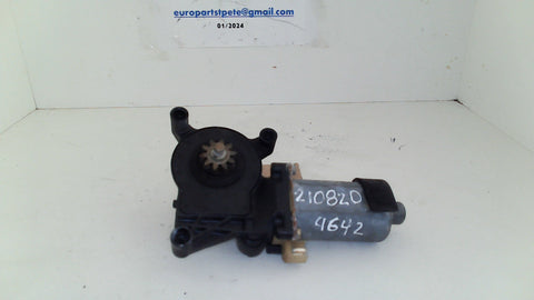 Mercedes W210 R170 W170 Right Front Window Motor 2108204542 Bosch 0130821670 (USED)