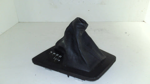 BMW E83 X3 04-10 Shifter Boot 25163455115 (USED)