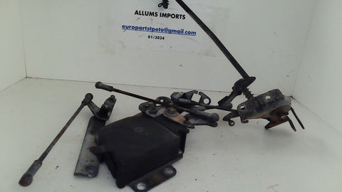 Mercedes OM617 w/5cyl. Turbo Diesel Throttle Linkage/Vacuum Valve (USED)
