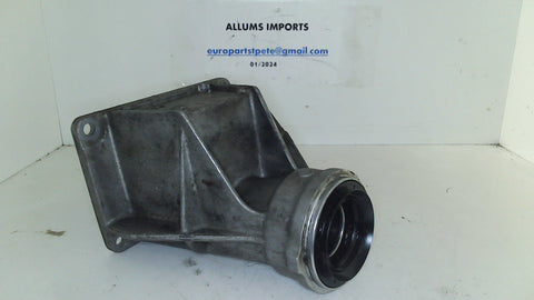 BMW E90 E91 E84 w/3.0 Axle Differential Support Bearing Bracket 7568712 (USED)