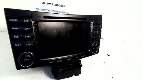 Mercedes W211 E350 E320 E300 E550 Radio Navigation 2119060400 (USED)