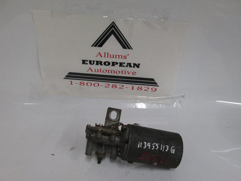 Volkswagen Beetle Windshield Wiper Motor 113955113G (USED)