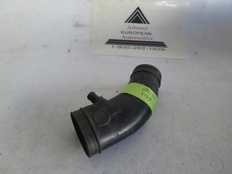 Volkswagen Passat 90-93 Air Intake Hose Tube 051133373B (USED)