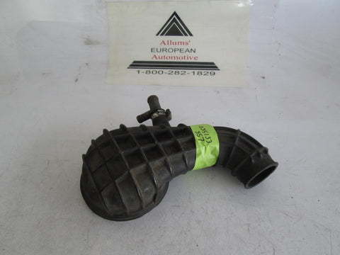 Volkswagen Audi Air Intake Hose Boot 035133357 (USED)