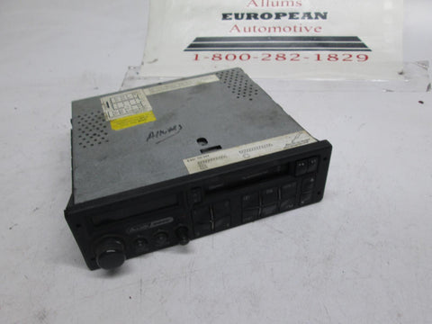 Audi radio cassette player 893035093C