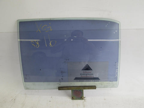 Volkswagen Fox 2 Door Right Front Door Glass 305845202 (USED)