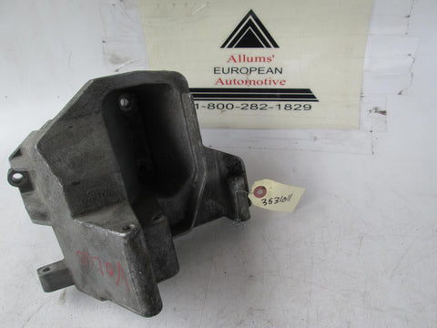 Volvo engine bracket mount 3531011