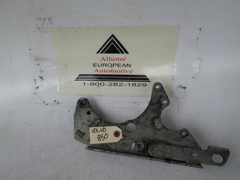 Volvo 850 engine mount bracket