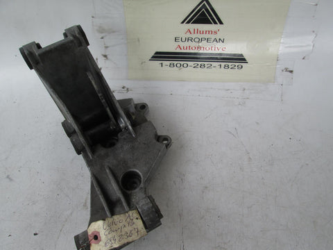 Volvo engine bracket mount 6982367