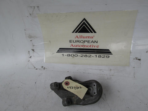 Volvo engine bracket mount 9434202
