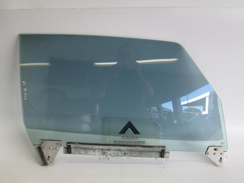 SAAB Classic 900 convertible right front door glass 69-19-344