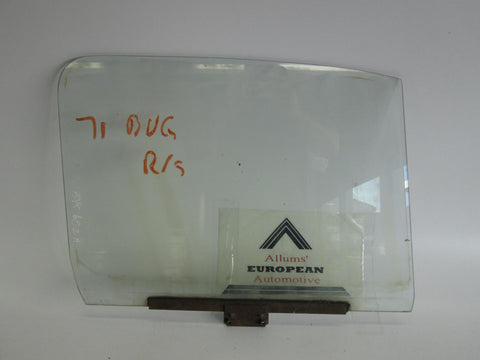 Volkswagen Beetle right front door glass 111845602A