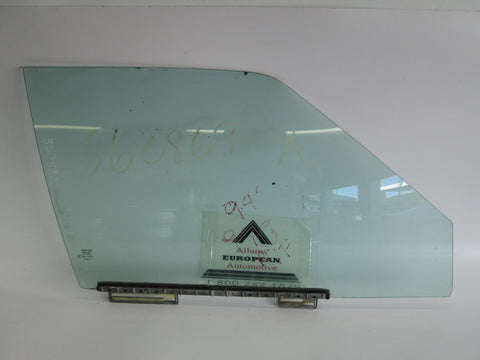 Volvo 960 right front door glass 3528722