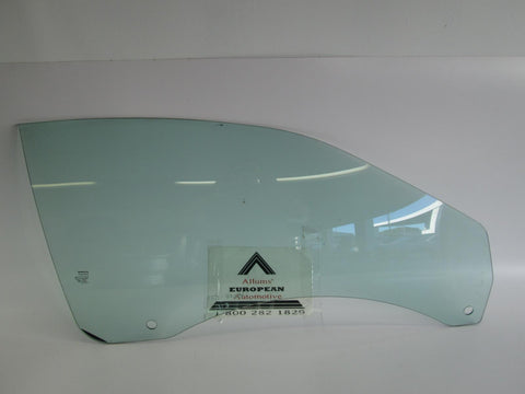 Volvo C70 98-04 right front door glass window