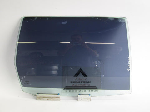 Volvo 850 S70 right rear door glass 9484602