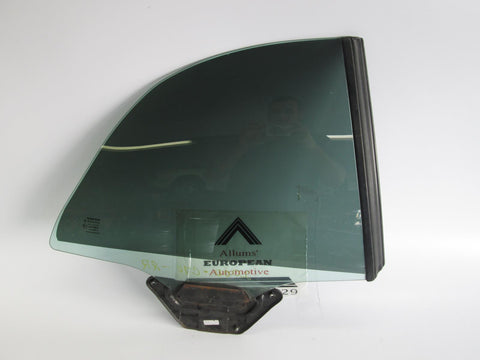 Volvo C70 98-04 right rear door glass window