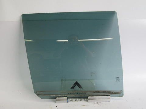Range Rover 98-02 Right rear door glass window