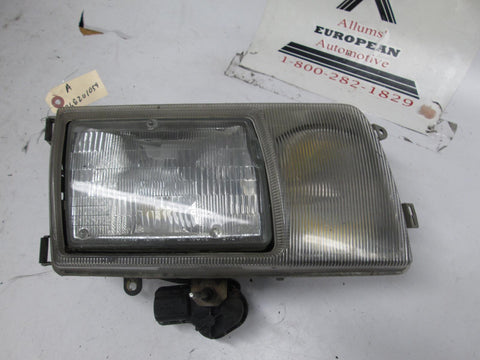 Mercedes W126 300SEL 560SEL right side headlight 1268201059 86-91