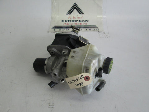 Mercedes W211 E320 E500 Brake Master Cylinder w/Booster 0004300312 (USED)