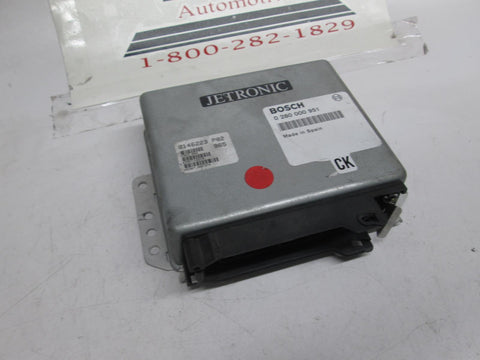Volvo 240 740 engine control module ECU ECM 0280000951