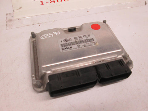 Volkswagen ECU ECM engine control module 0261208549 06A906032RE