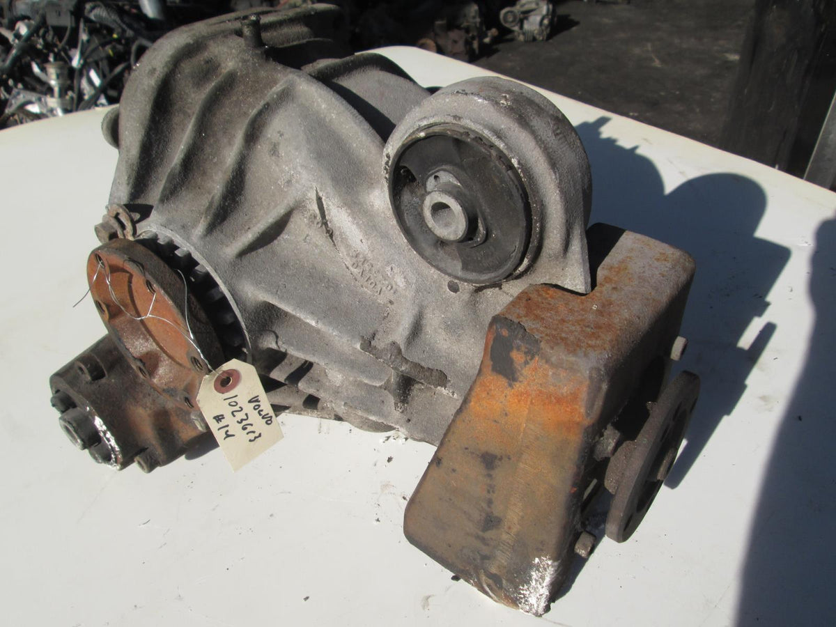 Volvo 780 760 Rear Differential 1023613 (USED) – Allums Imports