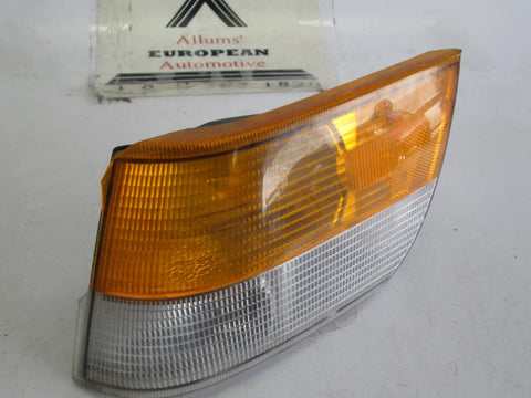 Saab 900 87-93 left side turn signal 40-14-957