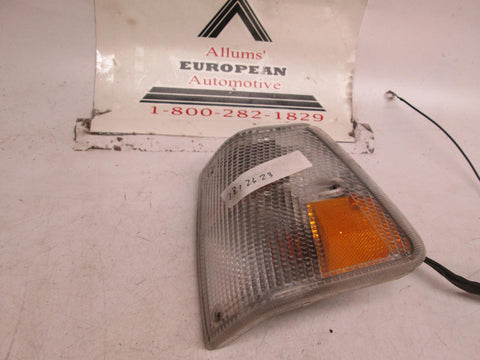 Volvo 240 left front turn signal 86-93 1312623