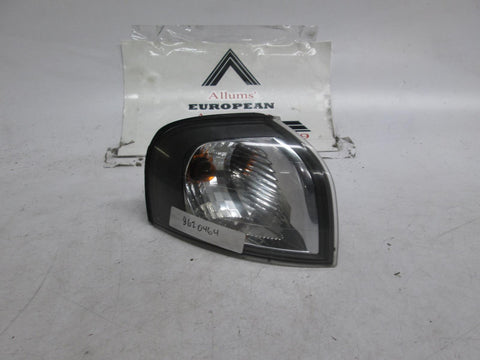 Volvo S80 right front turn signal 00-03 8620464