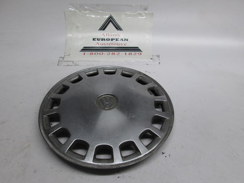 Volkswagen MK1 MK2 wheel hubcap #4