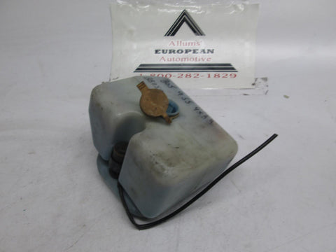 Volkswagen Fox washer tank 3059554533