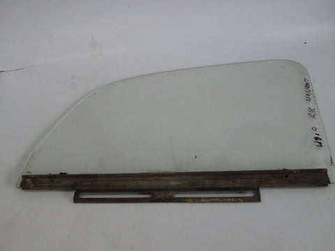 Mercedes Ponton right rear window glass 219 180 220