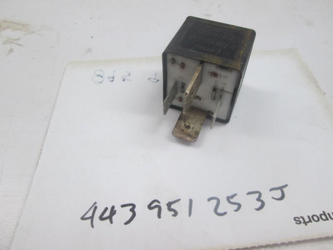 Volkswagen Audi relay 443951253J (USED)