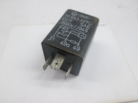 Volkswagen Audi relay 111953227D