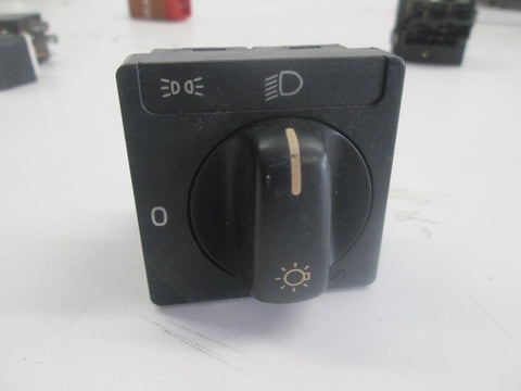 Volvo switch 6849766