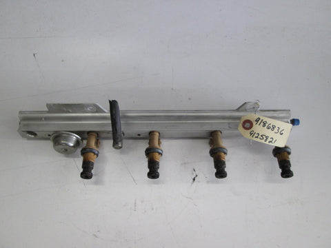 Volvo S70 V70 C70 fuel rail with injectors 9186836 9125821